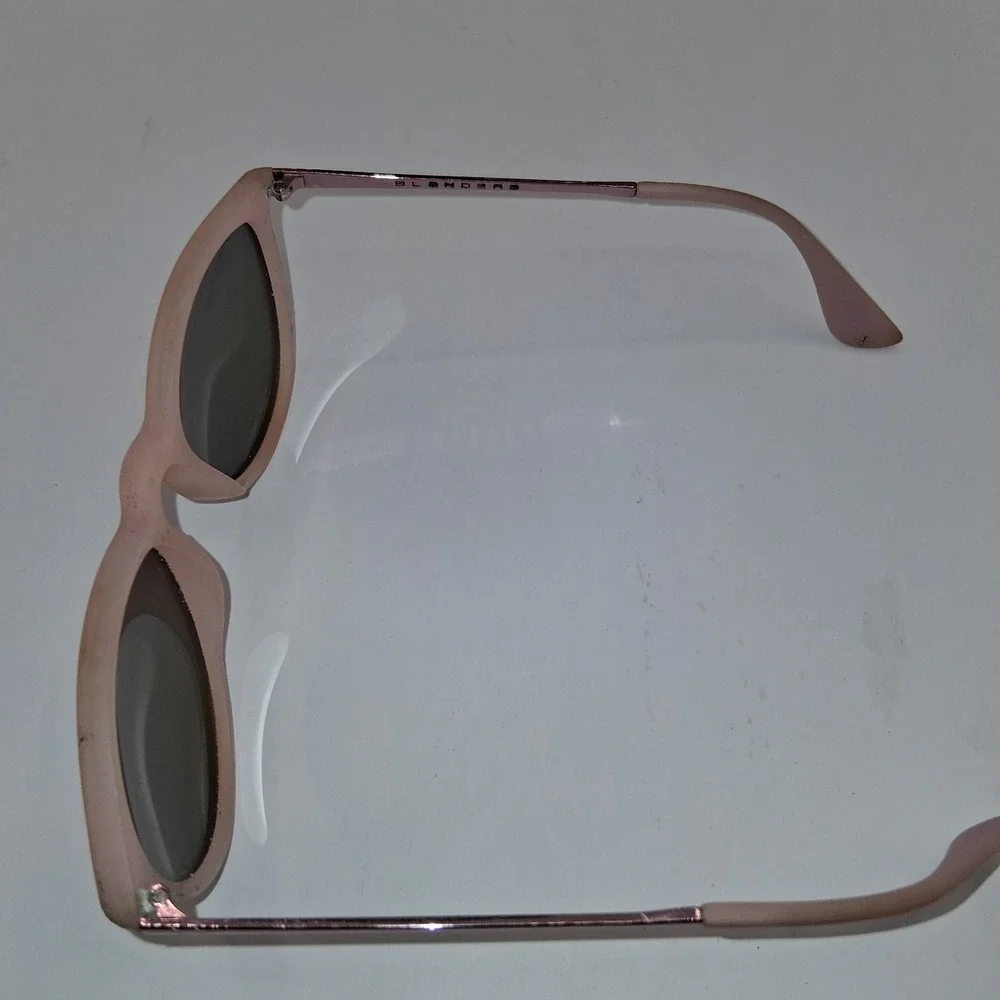 Blenders sunglasses mirror  Guava Queen Cat.2 Sunglasses